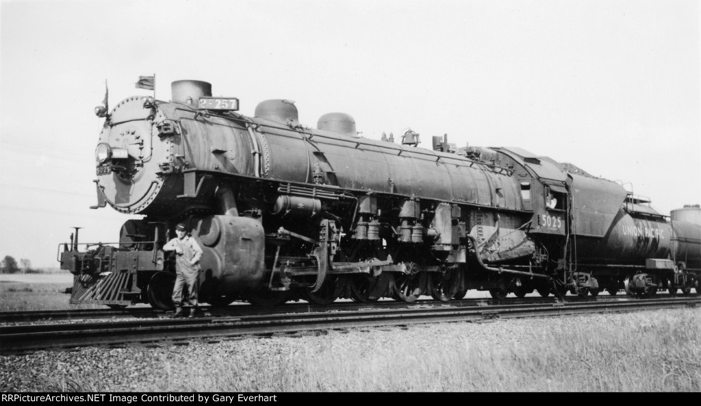 UP 2-10-2 #5025 - Union Pacific